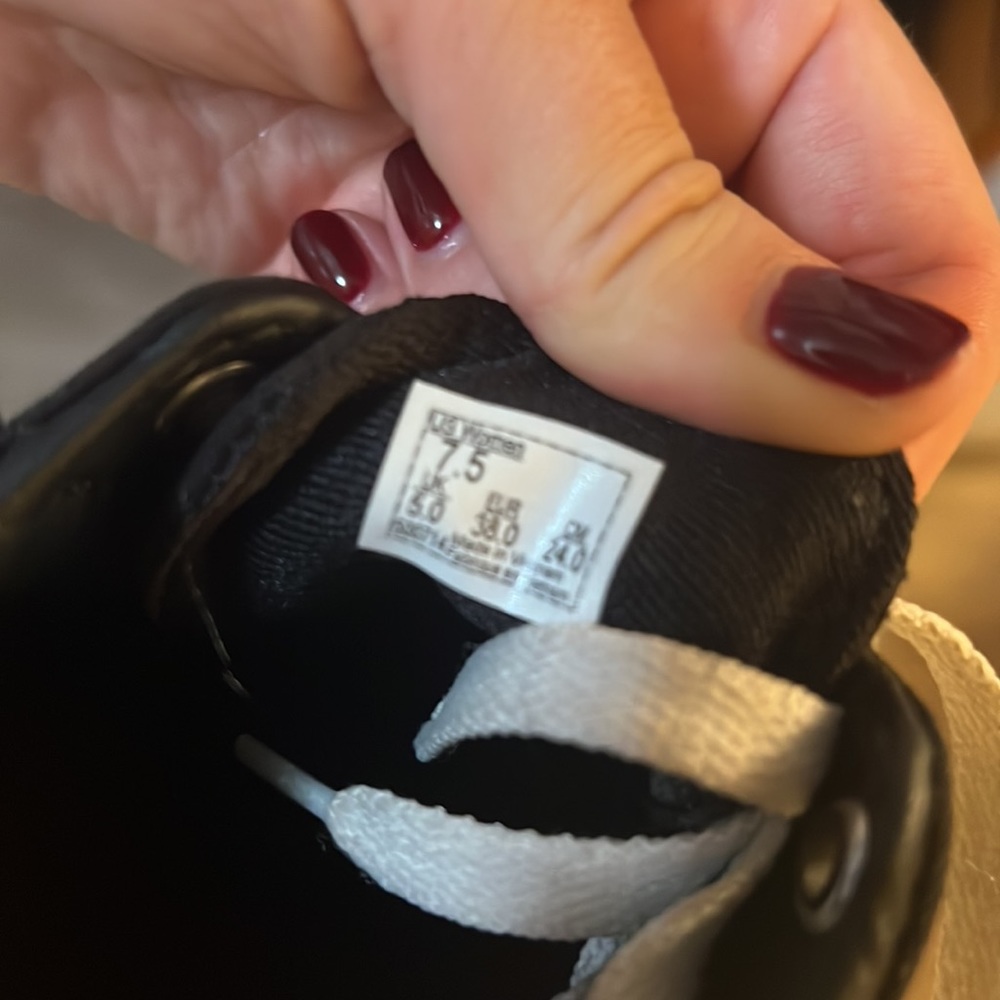 Vans shoes - Picture 8 of 8